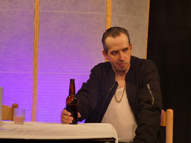 Čuník uprostřed, Divadlo Strom