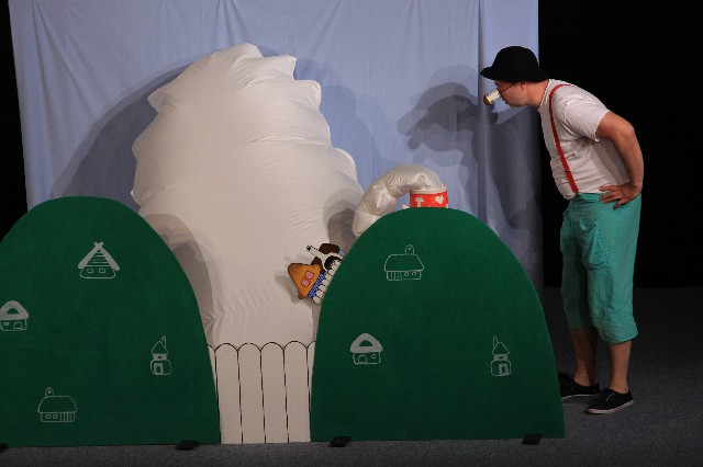 Hrnečku, vař! - Divadlo Strom